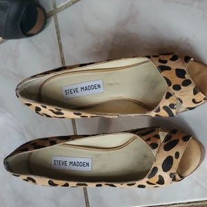 Steve Madden Platform Pumps